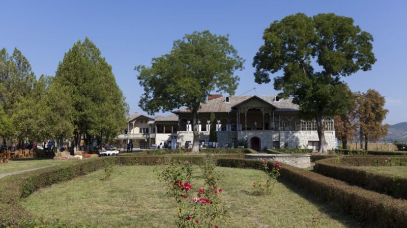 Candesti Mansion