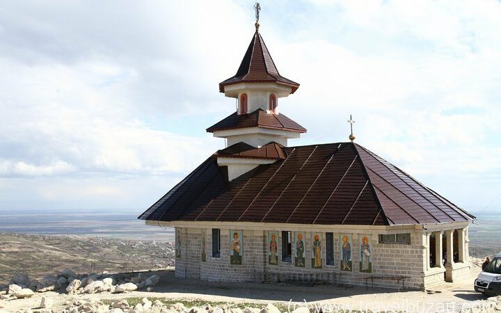Stone church Naeni